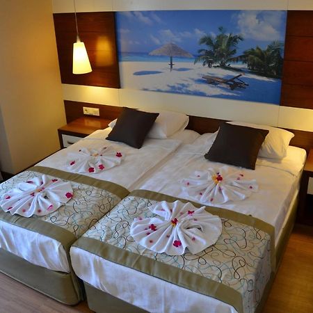 Holiday City Hotel (Adults Only) سيدي الغرفة الصورة
