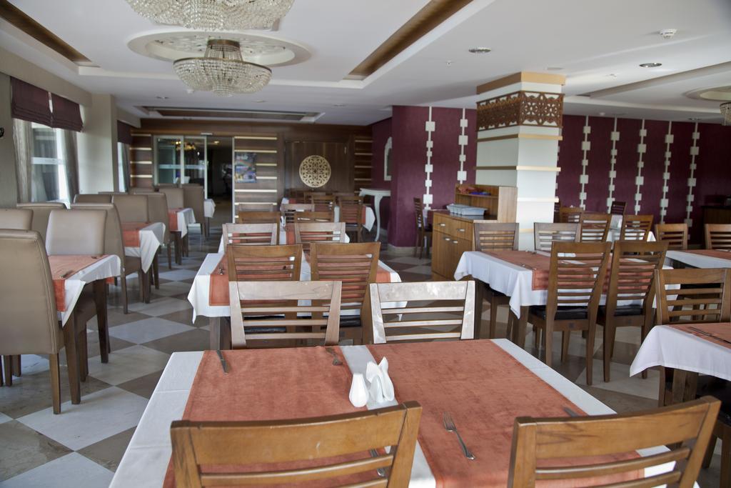 Holiday City Hotel (Adults Only) سيدي المظهر الخارجي الصورة